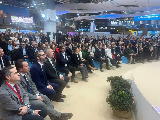La Región se marca las metas para el 2025: 2 millones de viajeros y más de 6 millones de pernoctaciones
