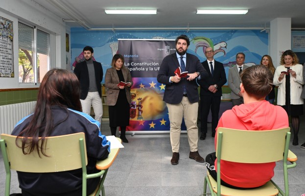 La asignatura sobre la Constitución llega a 400 alumnos de la Región en su primer año