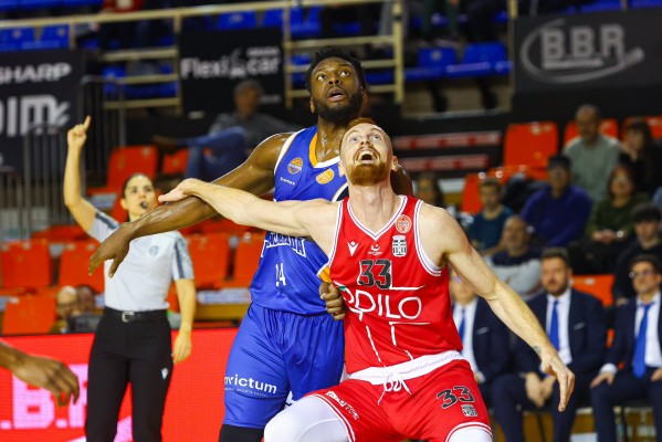 El Odilo cae en Fuenlabrada, sigue sin ganar fuera en Primera FEB y no sale del descenso (79-65) 