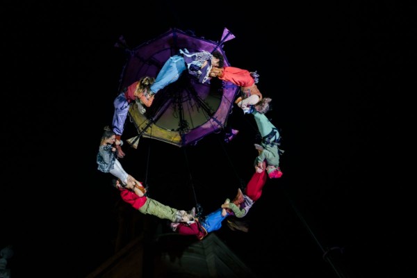 Peter Pan 'vuela' sobre Cartagena para dar inicio a la Navidad 2024