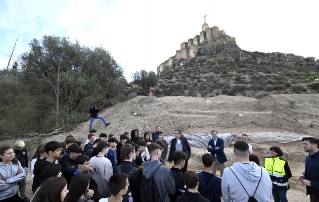Descubren restos arqueológicos de época íbera en el Castillo de Monteagudo