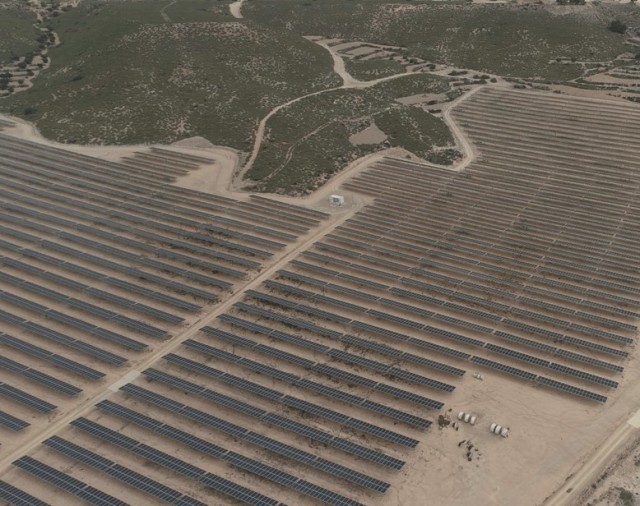 X-ELIO: el impacto de la energía solar en el crecimiento económico y social