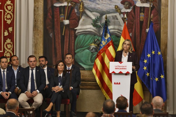 Barrachina anuncia un nuevo plan de refuerzo para el interior en el mandato del agua y la despoblación