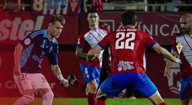 Otro fiasco del Murcia: empate con sabor a derrota encajando el gol en el 88... y a cinco puntos del líder