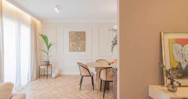 La casa de diseño en el centro de Murcia que fusiona lo moderno con lo clásico y crea espacios conectados