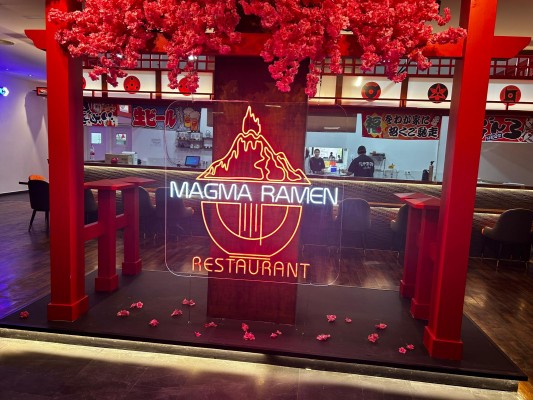 La gastronomía asiática aterriza en Molina con dos nuevos restaurantes: sushi y ramen 