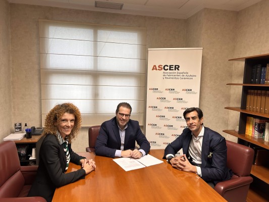 Ascer y PwC firman un acuerdo de patrocinio para apoyar los 23 Premios de Cerámica de Arquitectura