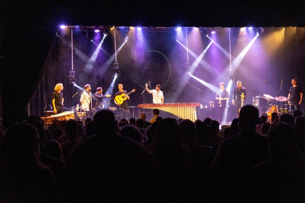 La murciana  Sara Zamora tras triunfar en San Remo, Pat Metheny y Chief Adjuah, en el Cartagena Jazz Festival 