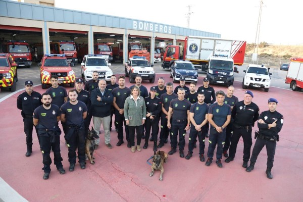 Cartagena manda a Valencia un equipo de 19 personas, 9 vehículos, drones y 3 perros de rescate

