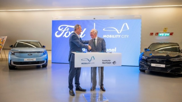 La Fundación Ibercaja y Ford España acuerdan colaborar para desarrollar el proyecto Mobility City
