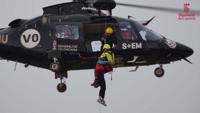Los Bomberos de Castellón rescatan a 13 personas en 23 servicios por la DANA este jueves