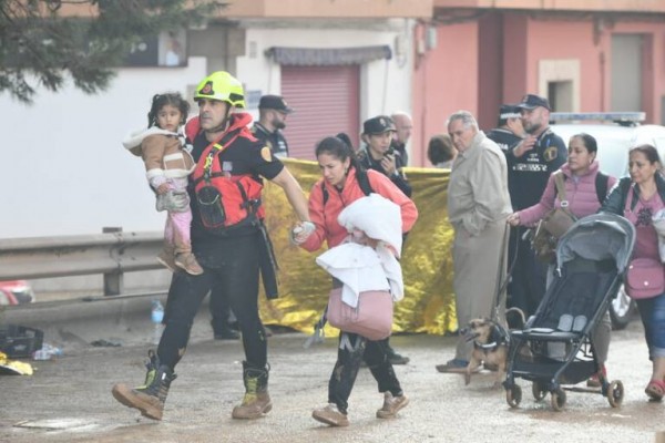 Una Dana descomunal sorprende a los valencianos y deja ya 92 muertos
