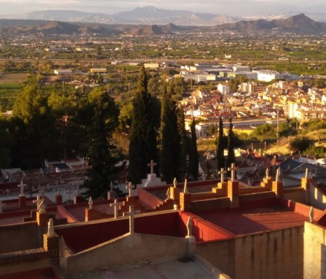 Las ánimas de Miravete: el cementerio que aprobó un marqués italiano y donde prohibieron enterrar a Antonete 