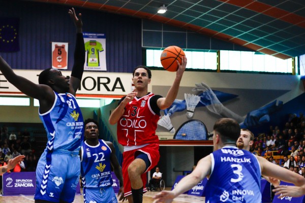 El Odilo Cartagena pierde por 94-83 en Zamora, donde logró su ascenso  la Primera FEB