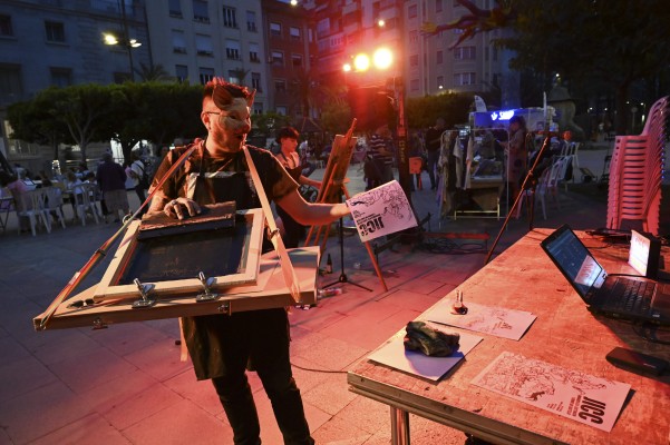La creació es dona cita a les Jornades d'Il·lustració i Còmic de Castelló (Fotos: Carlos Pascual)