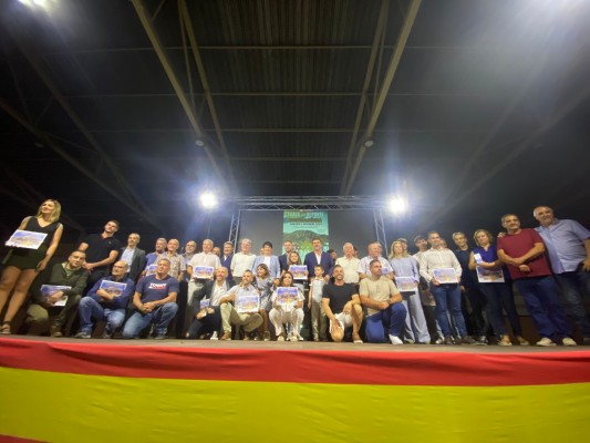 Torreagüera rinde tributo a sus héroes deportistas