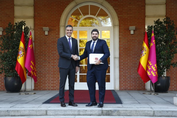 Cara a cara en Moncloa: 