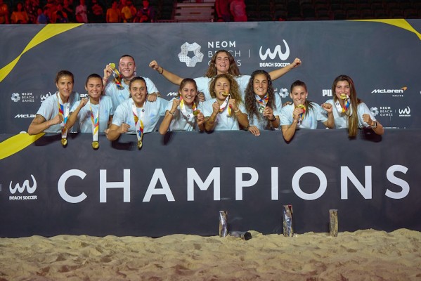 Laura Gallego, Andrea Lloret y Jessica Higueras son campeonas en Arabia Saudí 