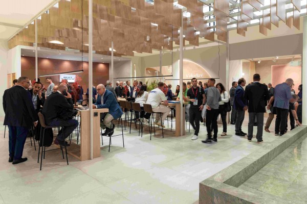 Colorker Group se consolida como referente en Cersaie 2024 con tres stands y más de 700 m² de innovación cerámica