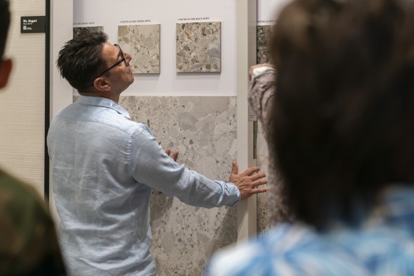 La producción y venta de azulejo cae en todo el mundo... y busca en Cersaie 