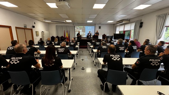 Murcia reforzará la atención a los vecinos con el nuevo grupo de Policía de Barrio