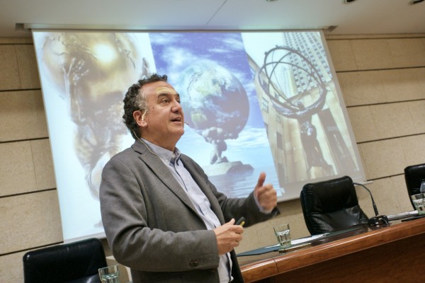 Roberto Brasero protagoniza la puesta de largo de AFES ante un centenar de autoridades y empresarios (Fotos: OMEGA) 