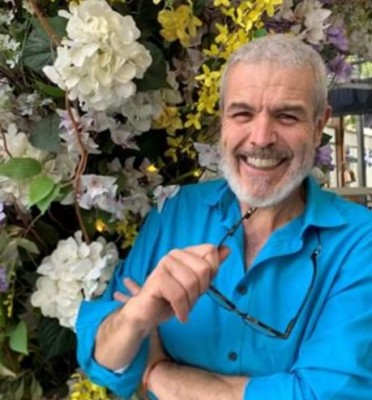 Lorenzo Caprile descubre los secretos del vestuario teatral en el MACA

