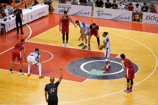 El Covirán Granada se lleva el I Trofeo Región de Murcia al ganar por 72-85 al UCAM en Cartagena