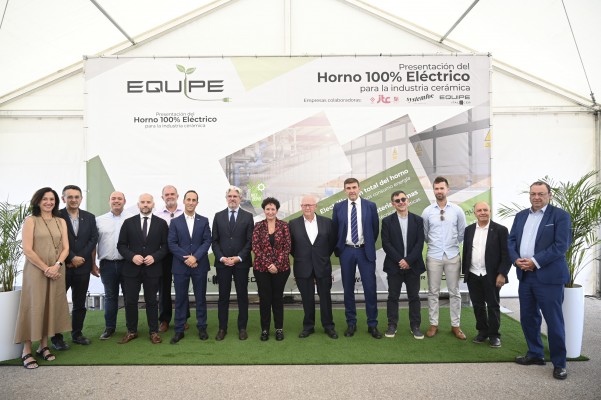 Equipe da un paso al frente: invierte 2 millones en el primer horno eléctrico para producir azulejo
