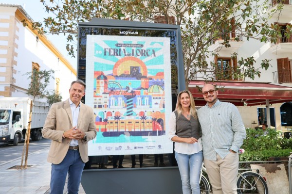 Así es el cartel 'dinámico' de la Feria de Lorca en el que los monumentos cobran vida