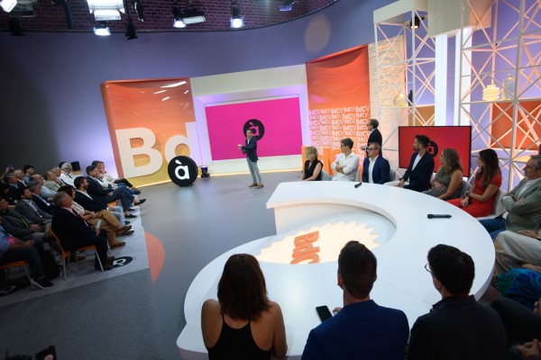 À Punt se recompone y aspira a ser una televisión 