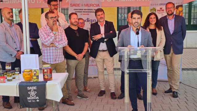 Elaborar las mejores albóndigas de bacalao será el reto para unos 50 cocineros en el certamen 'Sabe a Murcia'
