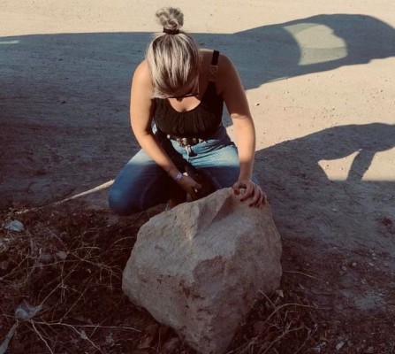 El hallazgo de un capitel romano en El Pedregal de Jumilla confirma que hubo un templo funerario de grandes dimesiones