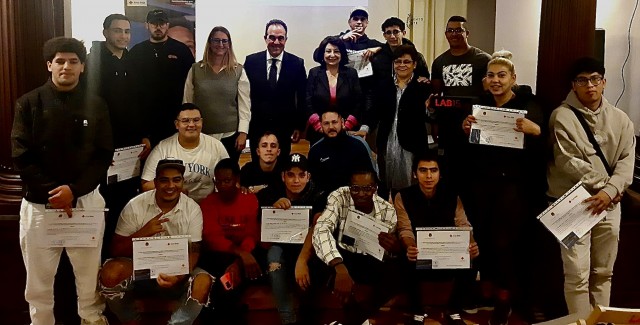 Alicante y Cruz Roja cierran otra edición de su plan de inserción laboral con 19 jóvenes diplomados