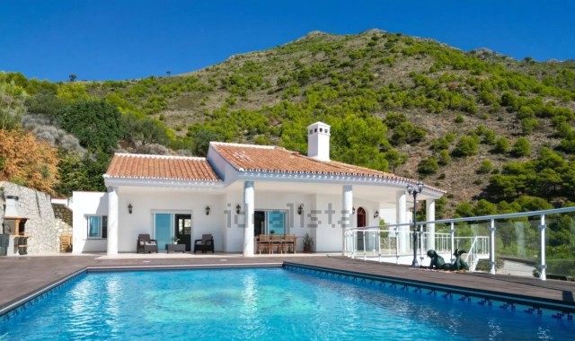 Las casas más lujosas de Murcia: piscinas infinitas y áticos en el centro que superan el millón de euros
