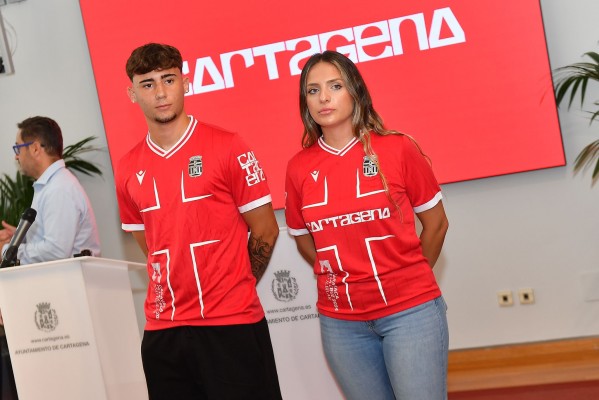 El Ayuntamiento es el principal patrocinador del Efesé tras seis años de Talasur en las camisetas