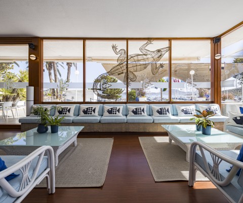 Así ha renovado su imagen el Club Náutico Dos Mares: diseño para una joya de la arquitectura en La Manga