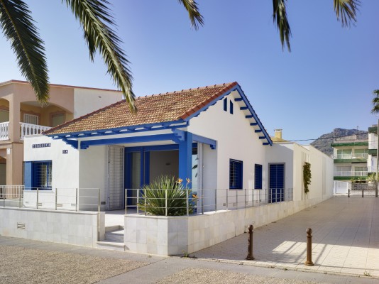 La casa que recuperó su esencia en la playa de Punta Brava: así brilla ahora 'La Teresica' a orillas del Mar Menor