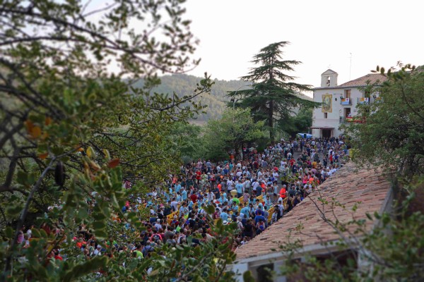 Miles de devotos honran la devoción al Santísimo Salvador de Onda en la tradicional romería
