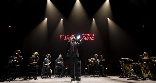 La 'Catedral del Cante' vuelve a rendirse ante Miguel Poveda: 