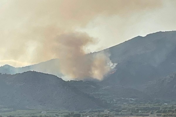 Los rayos provocan incendios en Castellón y continúa activo uno cerca de La Magdalena
