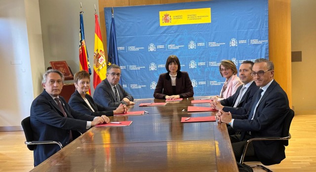Firmado el convenio para crear 707 plazas de Profesor Ayudante Doctor en el sistema universitario público valenciano