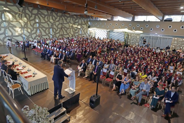 La XXXVI graduación de ENAE reúne a importantes autoridades y empresarios de la Región