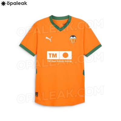 Filtran la tercera equipación del Valencia CF 2024-2025
