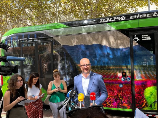 El nuevo modelo de transporte distribuirá los autobuses entre Gran Vía y Avenida de la Fama