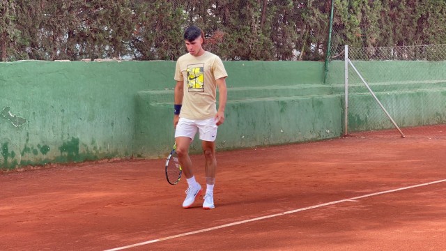 Alcaraz prepara en la tierra batida de El Palmar su participación en los Juegos Olímpicos de París