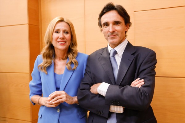 Los nuevos consejeros, Marisa López y García Montoro, toman posesión sin 100 días de respiro
