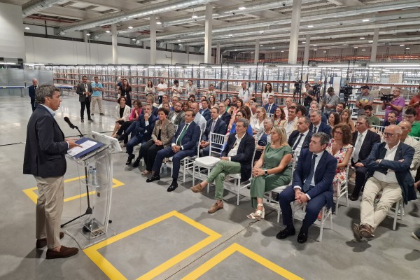 Cofares estrena un nuevo centro logístico en Onda: 12 millones de inversión y 27.000 referencias