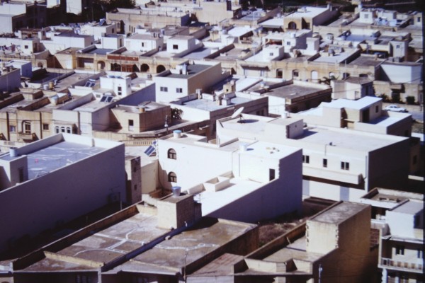 Un viaje por los 'Mediterráneos' de Chirbes: muestra inédita en Cartagena con fotografías del autor de 'Crematorio'