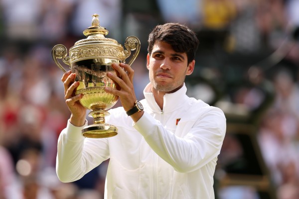 El lord Alcaraz se instala en la alta nobleza inglesa: repite título en Wimbledon otra vez ante Djokovic